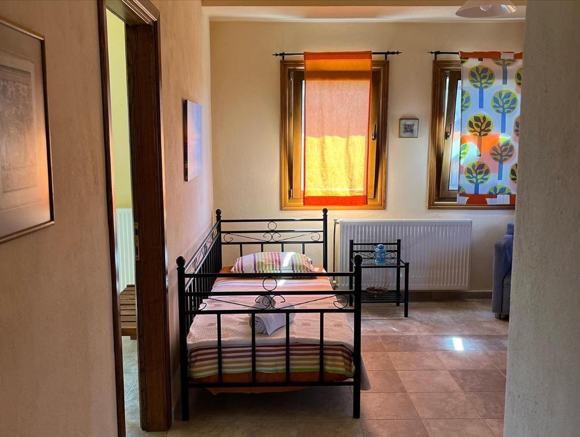 Guesthouse Kaliepia Ierissós Buitenkant foto