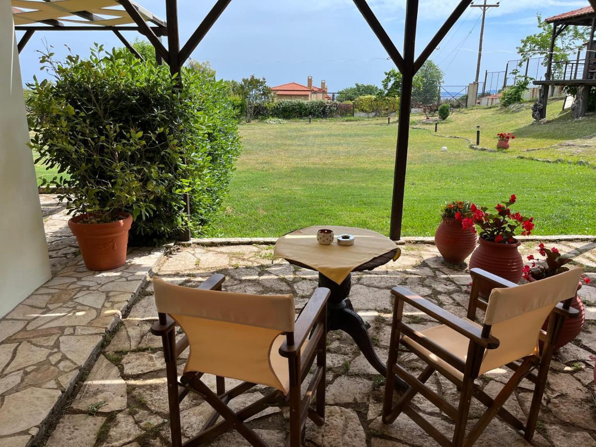 Guesthouse Kaliepia Ierissós Buitenkant foto