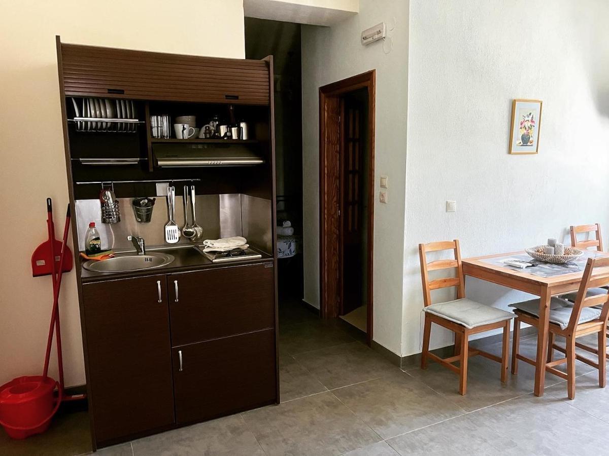 Guesthouse Kaliepia Ierissós Buitenkant foto