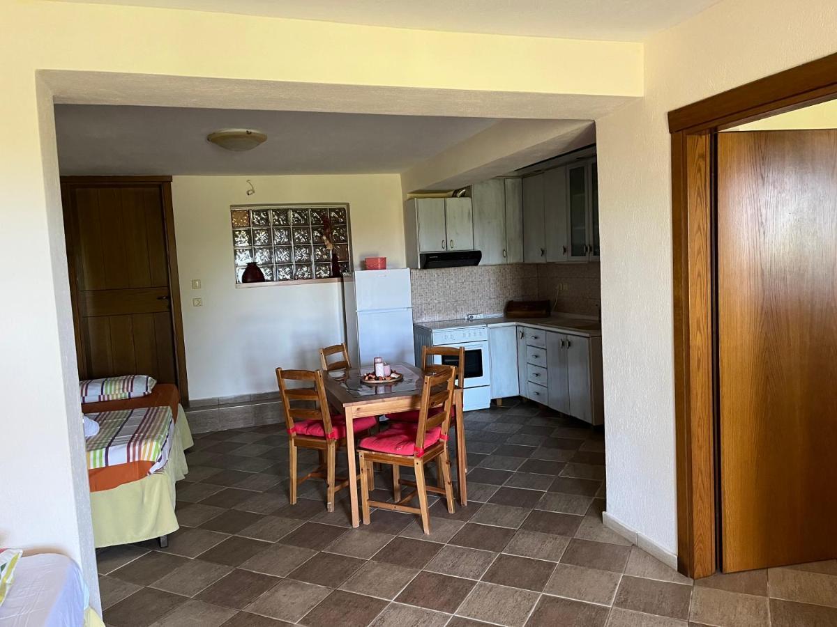 Guesthouse Kaliepia Ierissós Buitenkant foto