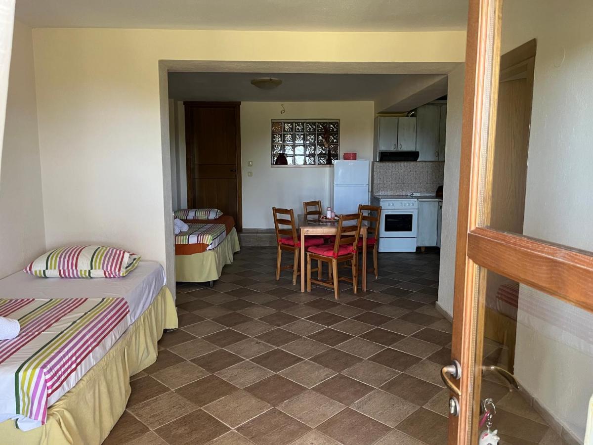 Guesthouse Kaliepia Ierissós Buitenkant foto