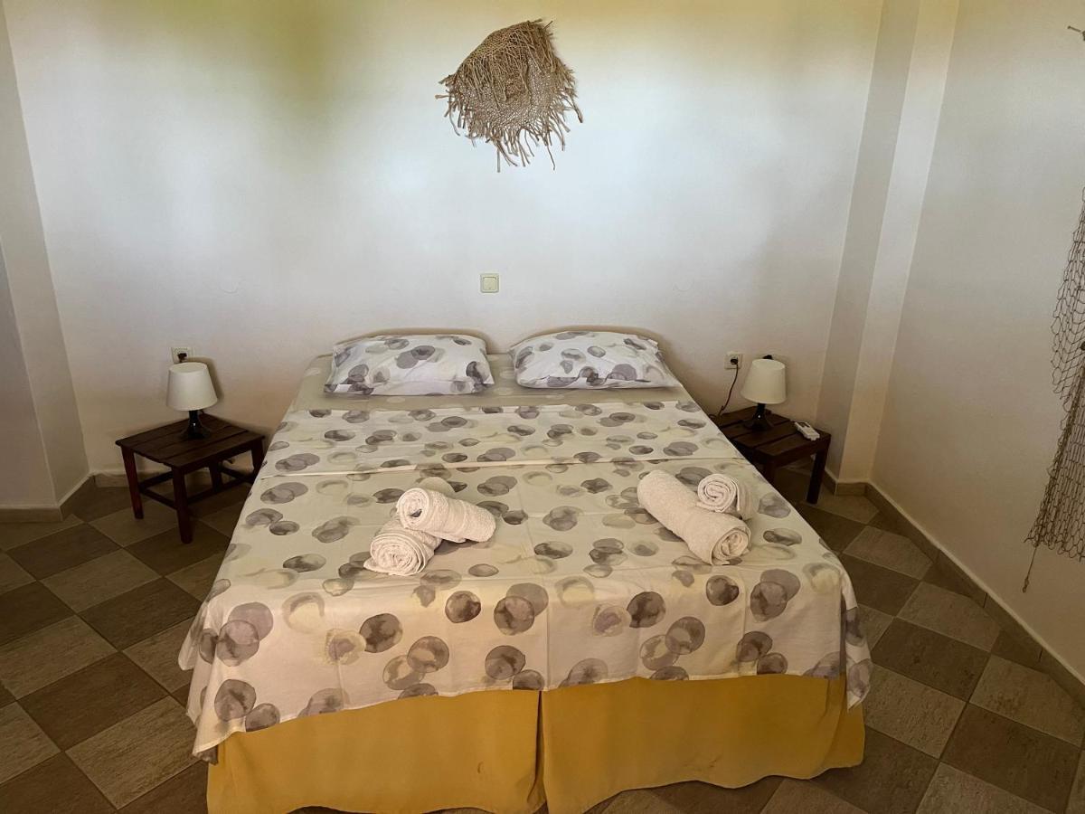 Guesthouse Kaliepia Ierissós Buitenkant foto