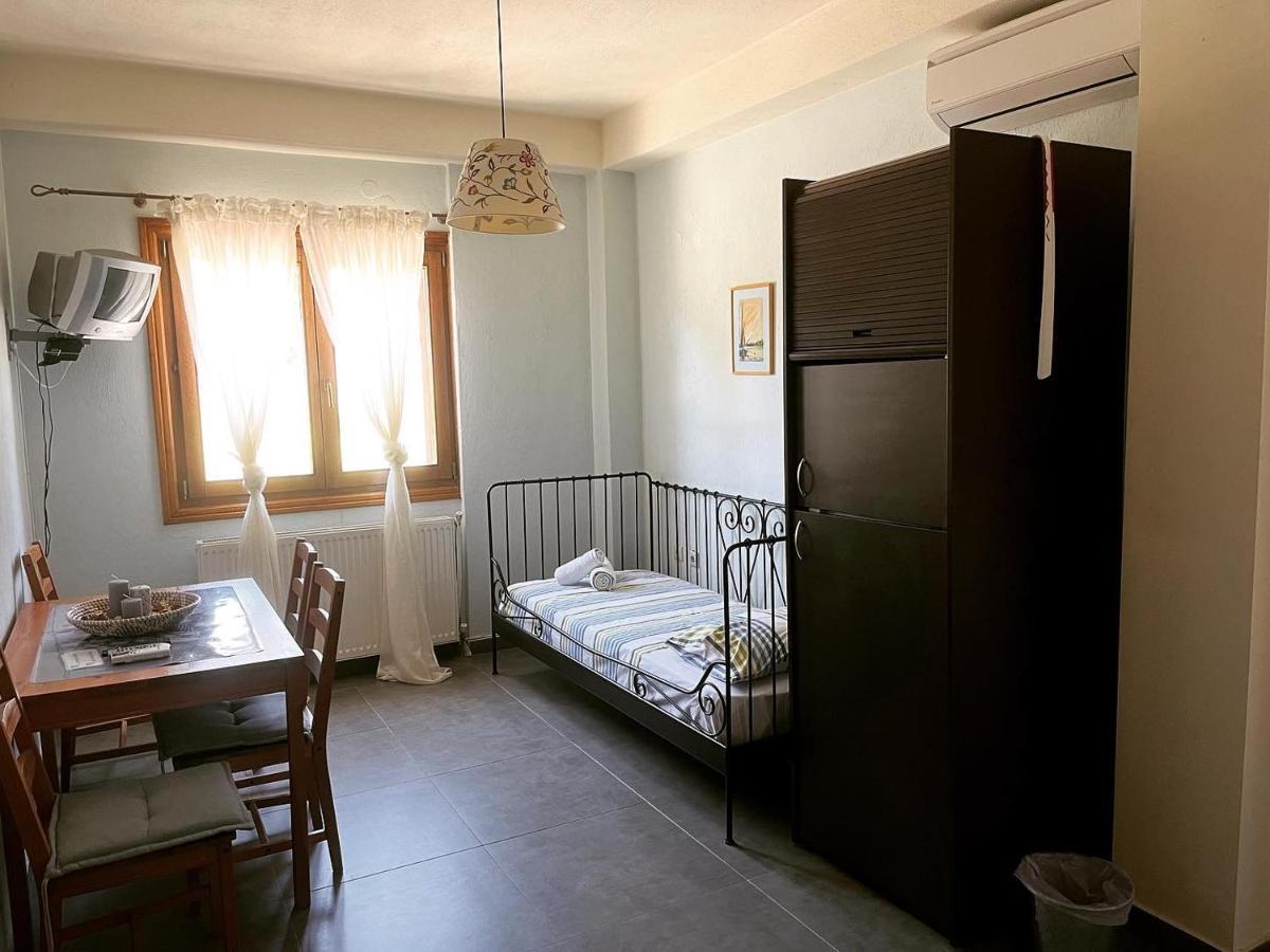 Guesthouse Kaliepia Ierissós Buitenkant foto
