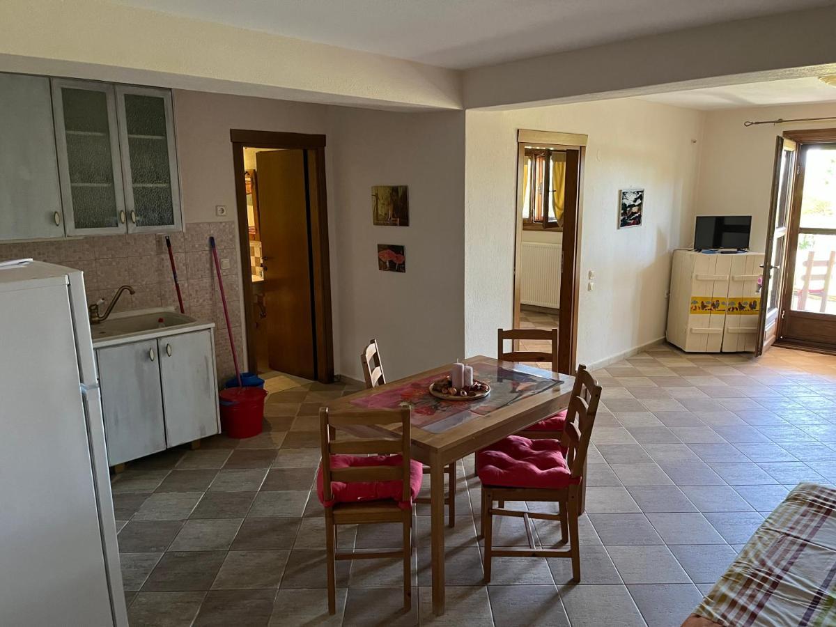 Guesthouse Kaliepia Ierissós Buitenkant foto