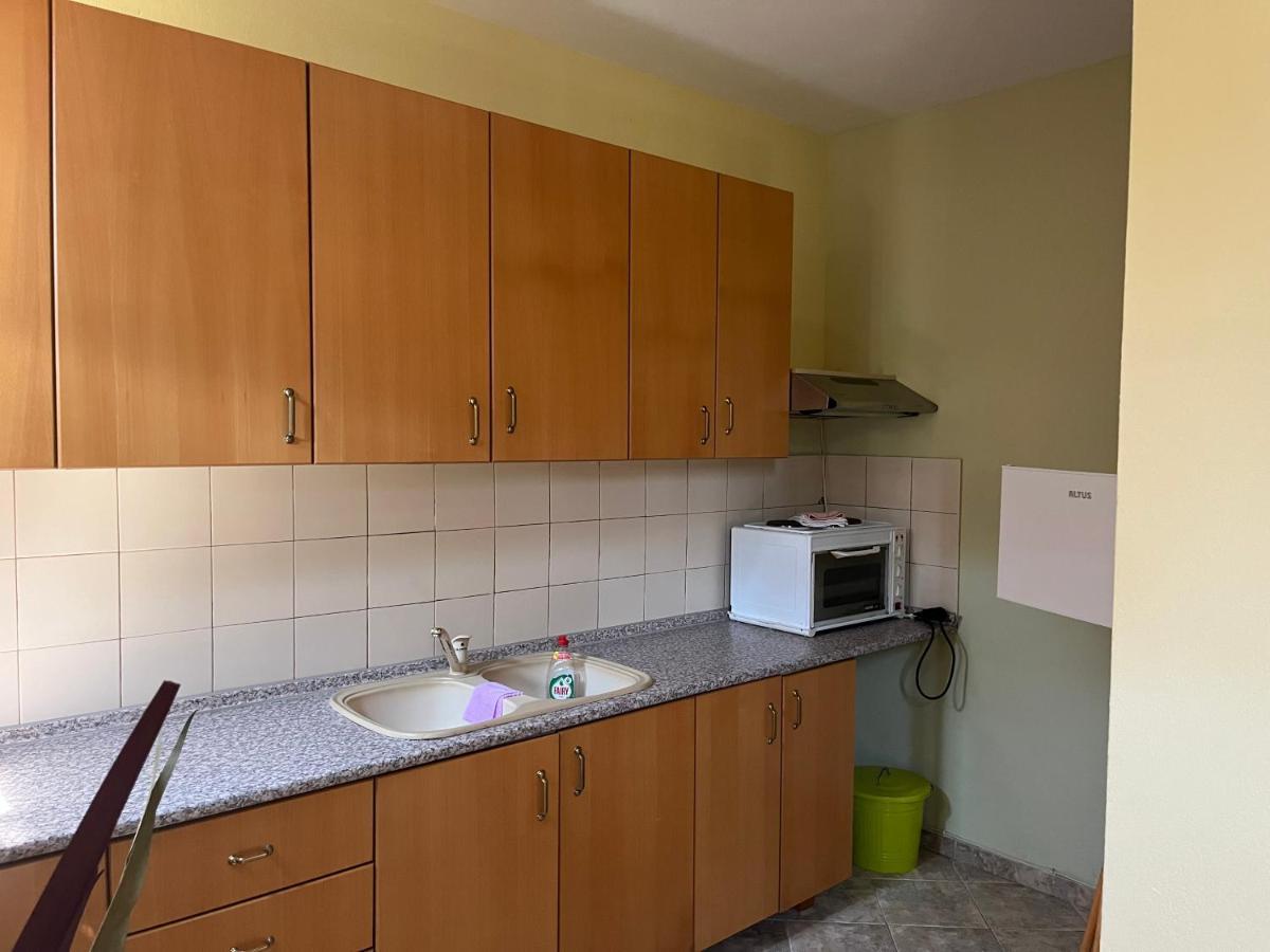 Guesthouse Kaliepia Ierissós Buitenkant foto